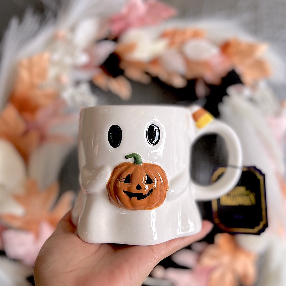 ✨NEW👻Ghost Holding Pumpkin with Candy Corn on Handle🎃